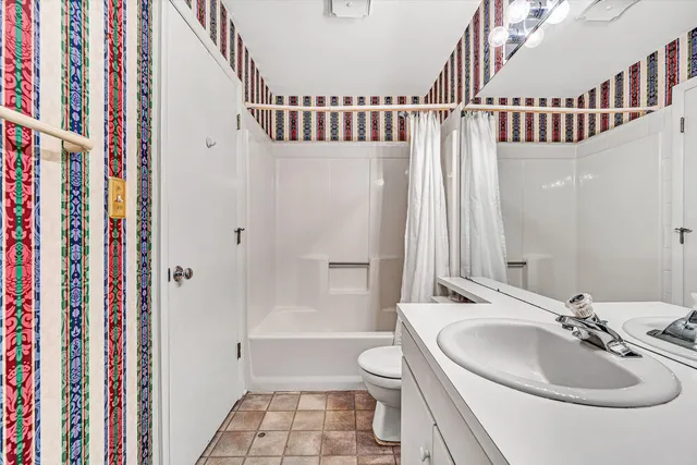 $385,000 | 4958 Hunting Hills Circle, Roanoke, VA 24018