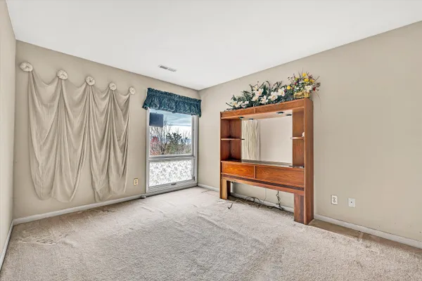 $359,900 | 4958 Hunting Hills Circle, Roanoke, VA 24018