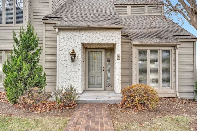 $385,000 | 4958 Hunting Hills Circle, Roanoke, VA 24018