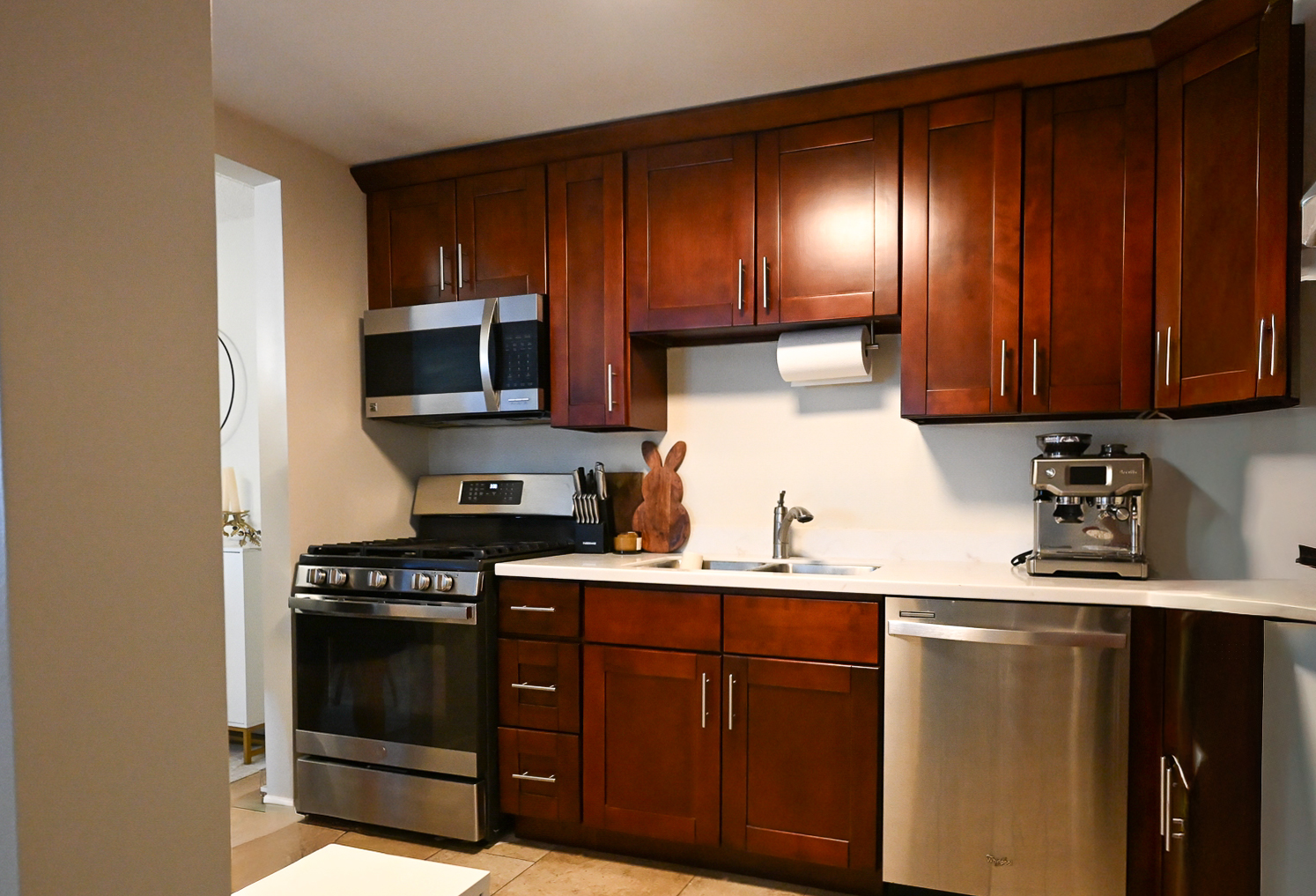 110 West Butterfield Road, Unit 307S Elmhurst, IL 60126 - Photo 3 of 12 Gallery Image 3