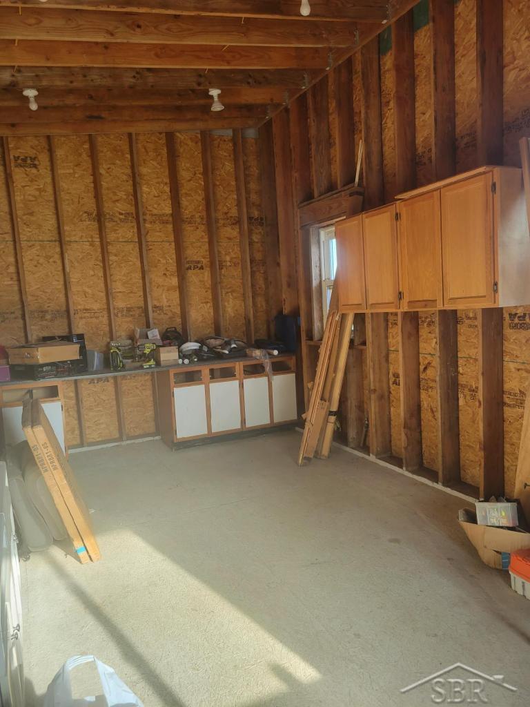 6335 Becker Road Saginaw, MI 48601 - Photo 11 of 14 50105943-10.JPG