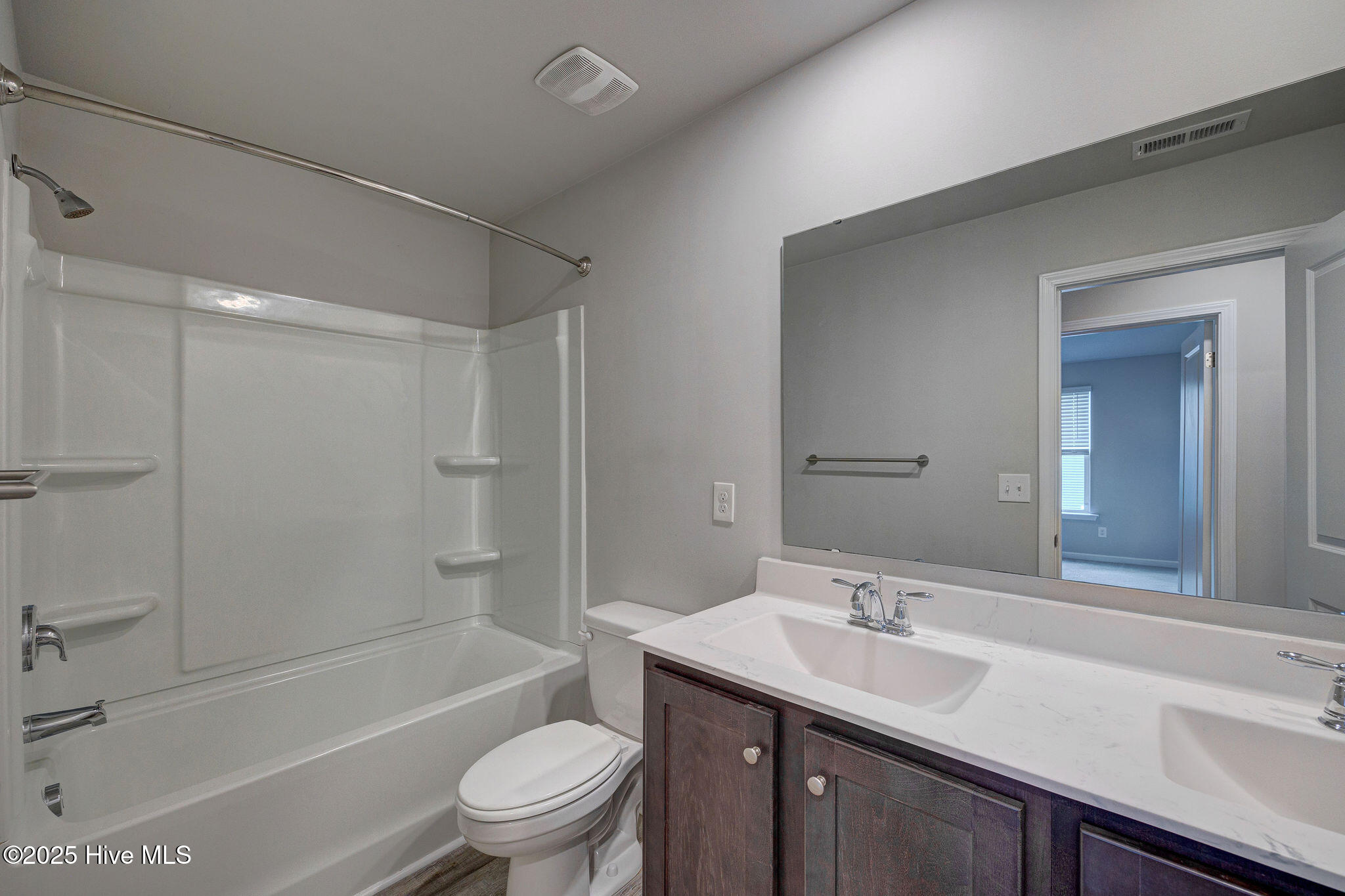 4613 Wildaire Lane Leland, NC 28451 - Photo 13 of 20 4613WildaireLane(34)-1