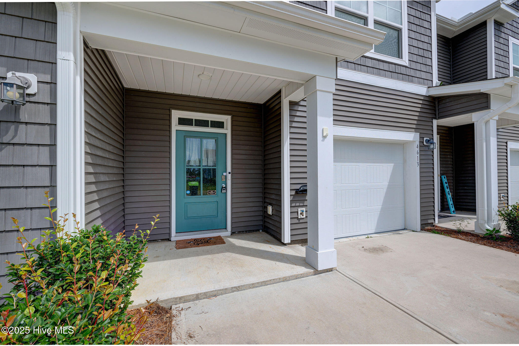 4613 Wildaire Lane Leland, NC 28451 - Photo 2 of 20 4613WildaireLane(6)