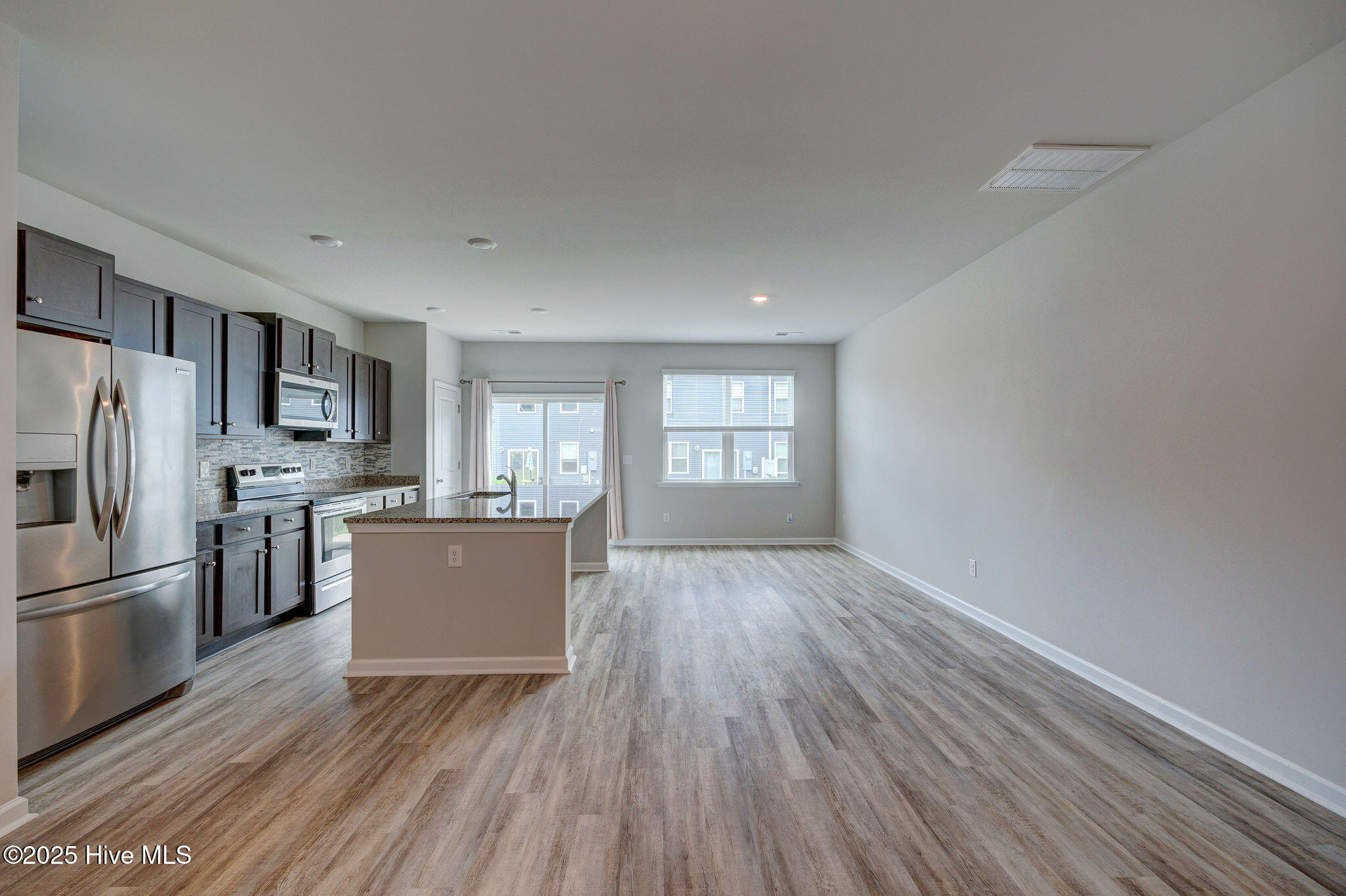 4613 Wildaire Lane Leland, NC 28451 - Photo 9 of 20 4613WildaireLane(24)