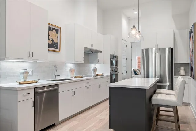 $899,900 | 2505 Bluebonnet Lane, Unit 13, Austin, TX 78704