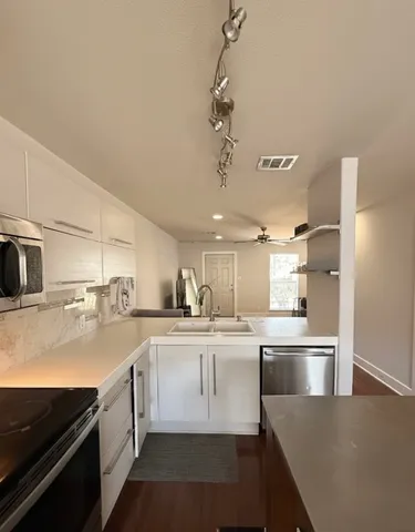 $299,000 | 1101 Grove Boulevard, Unit 502, Austin, TX 78741