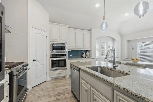 $549,900 | 5400 Brazos Lane, Denton, TX 76226