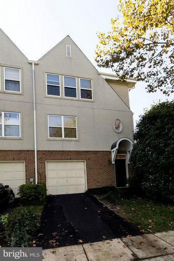 401 Chadford Road Baltimore, MD 21212 - Photo 1 of 24 Contemporary Townhome w/attached1 car garage