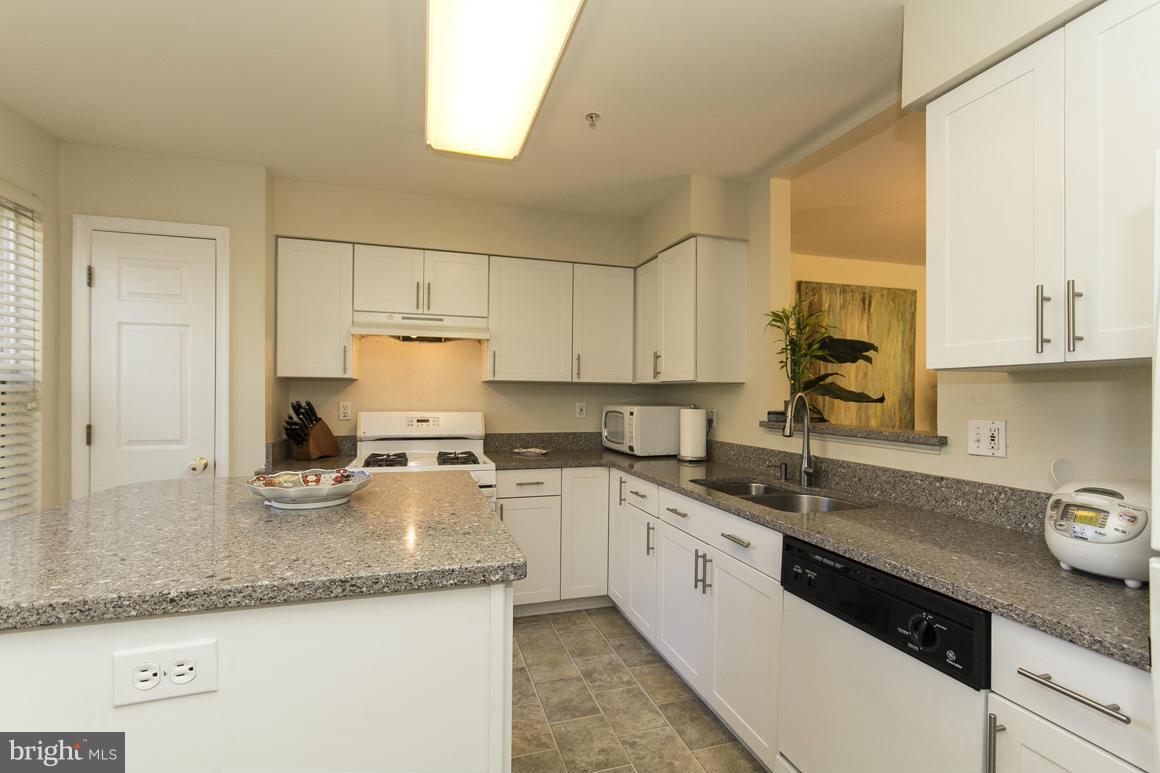 401 Chadford Road Baltimore, MD 21212 - Photo 11 of 24 Kitchen