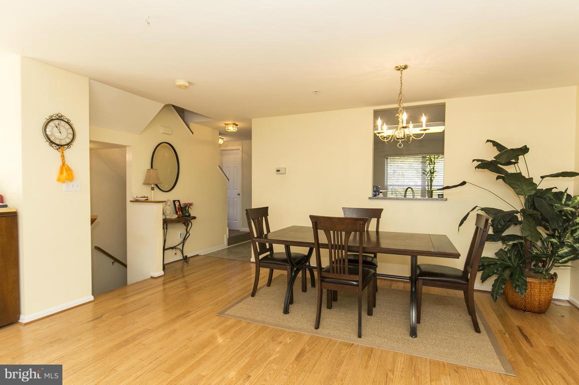 401 Chadford Road Baltimore, MD 21212 - Photo 8 of 24 Dining Room