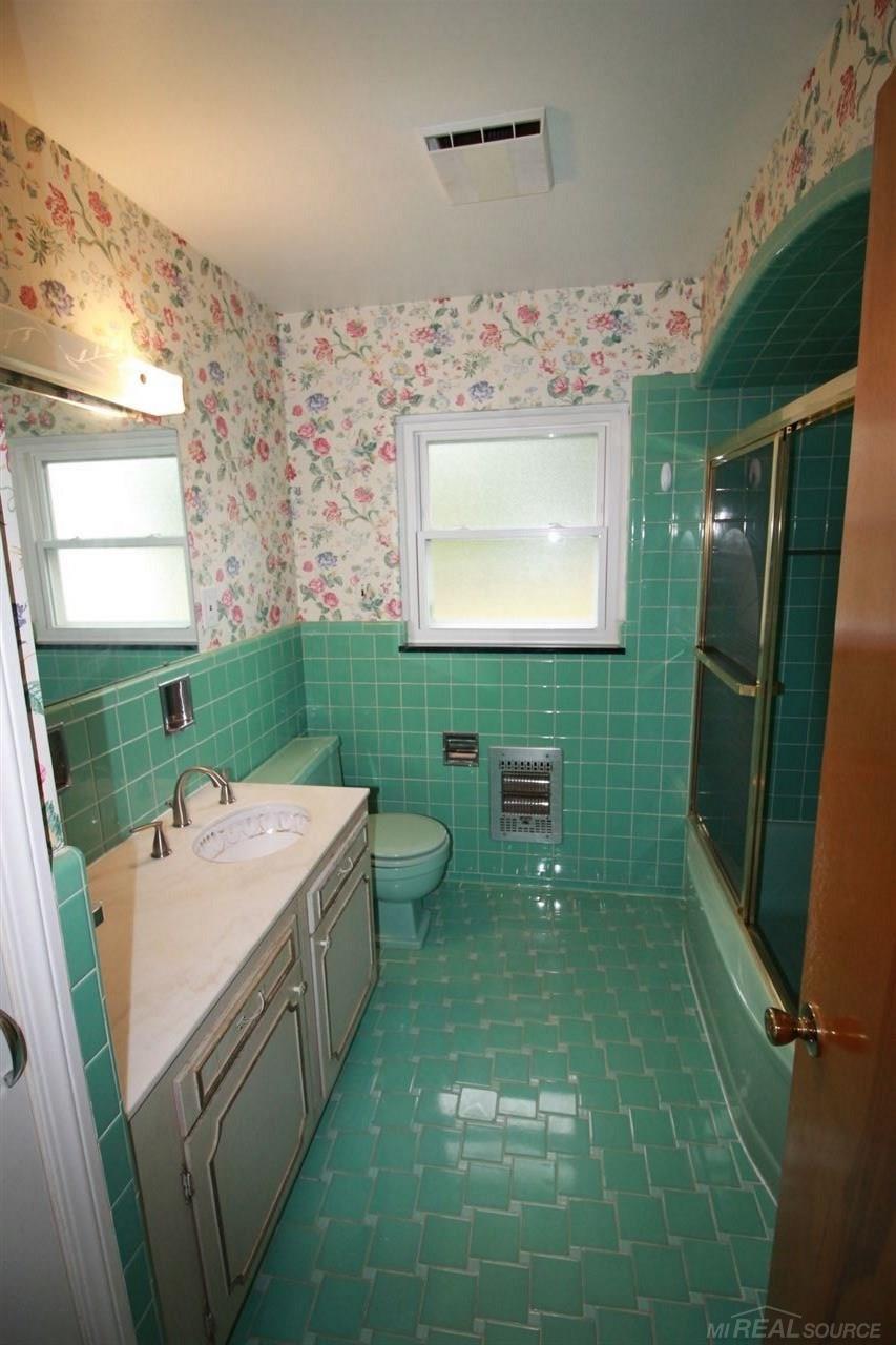 954 South Renaud Road Grosse Pointe Woods, MI 48236 - Photo 31 of 46