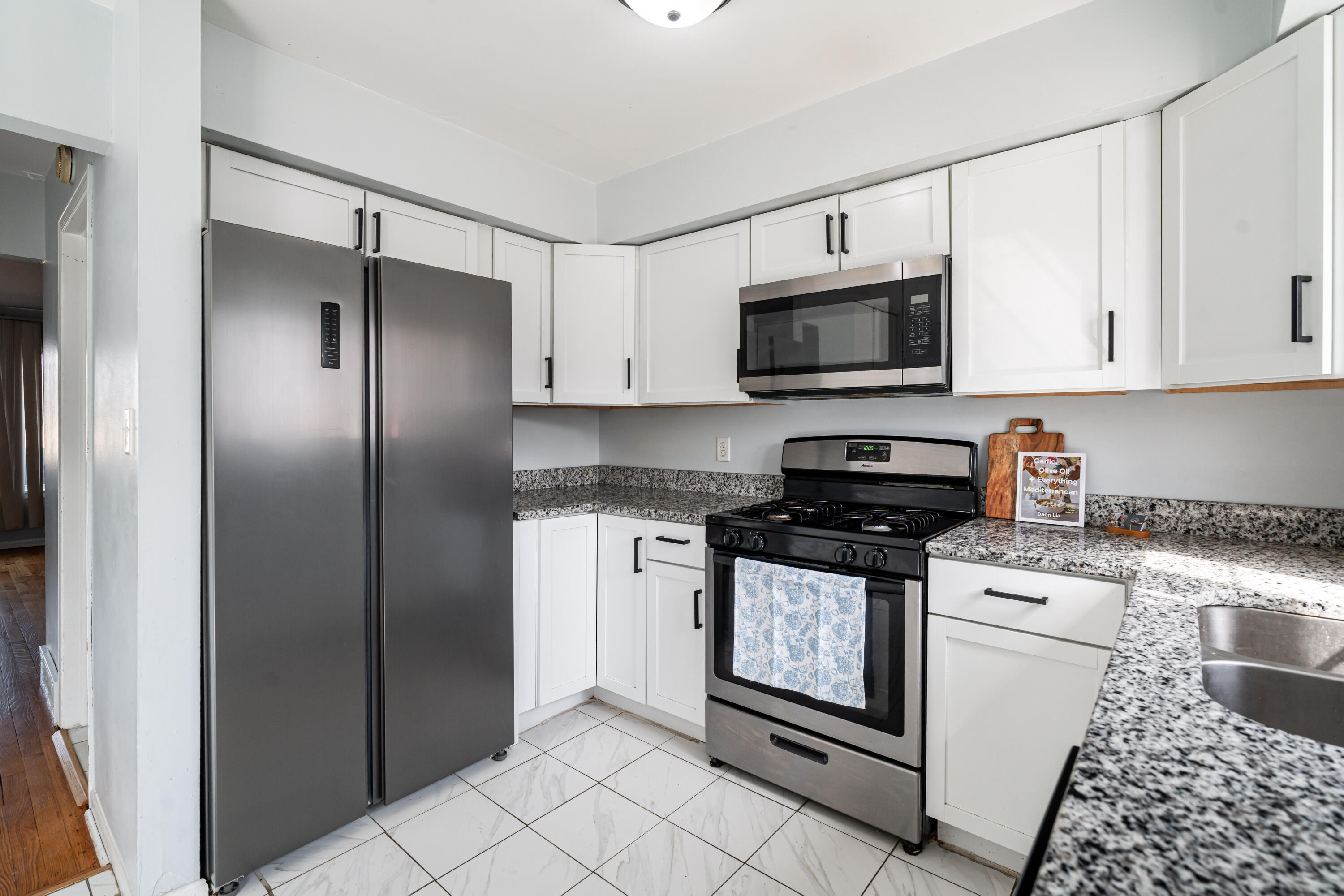 8584 West Appleton Avenue, Unit P Milwaukee, WI 53225 - Photo 8 of 33 Modern Appliances