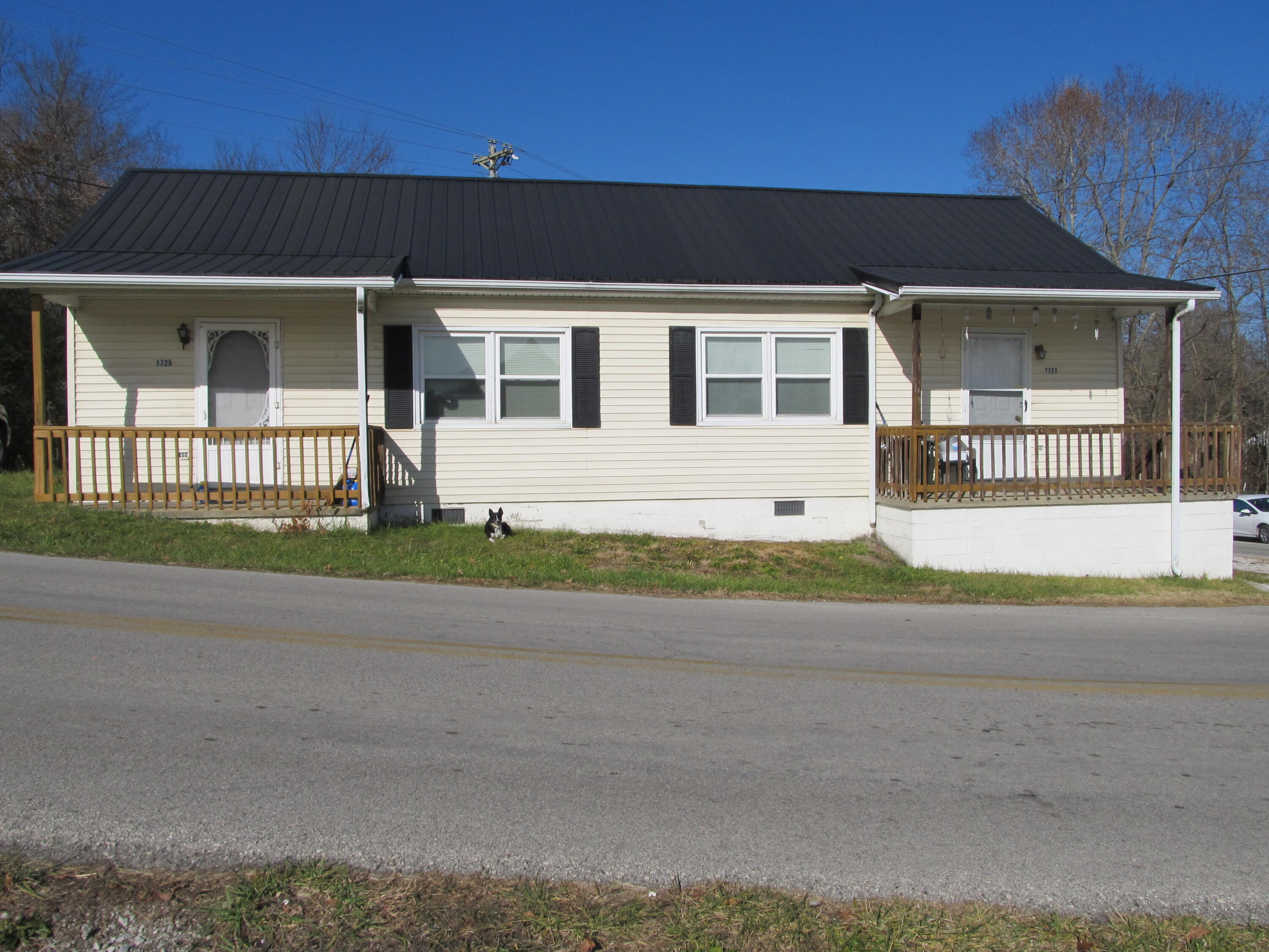 1725 Sand Hill Road Irvine, KY 40336 - Photo 1 of 13 IMG_6484