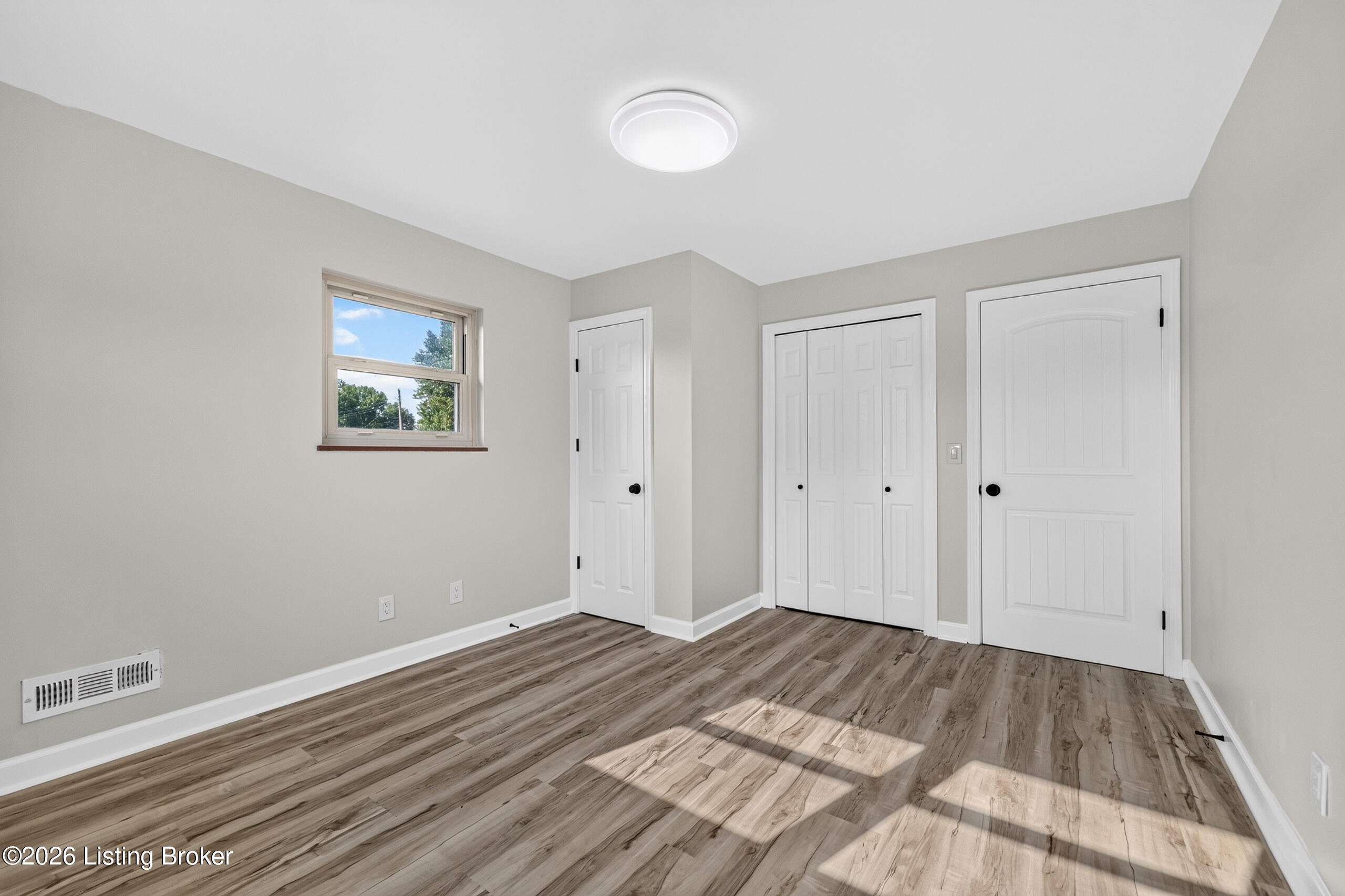 8303 Smithton Road Louisville, KY 40219 - Photo 41 of 62 041_H40A6127
