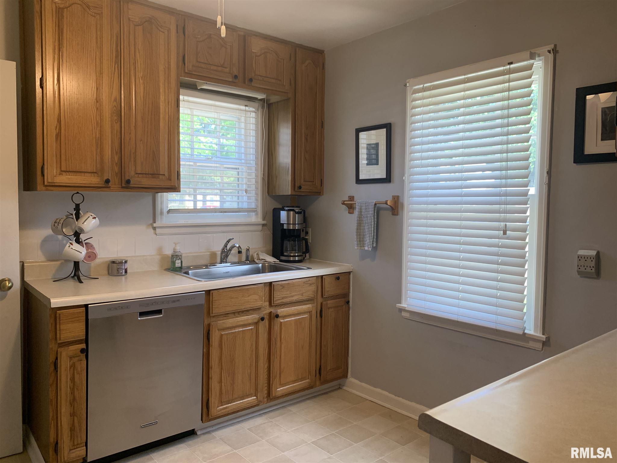 3307 Butler Street Springfield, IL 62703 - Photo 4 of 18