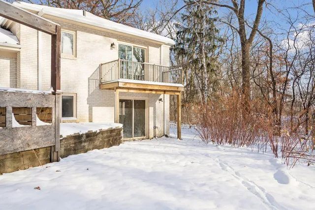 $950,000 | 23 Evergreen Road, North Oaks, MN 55127