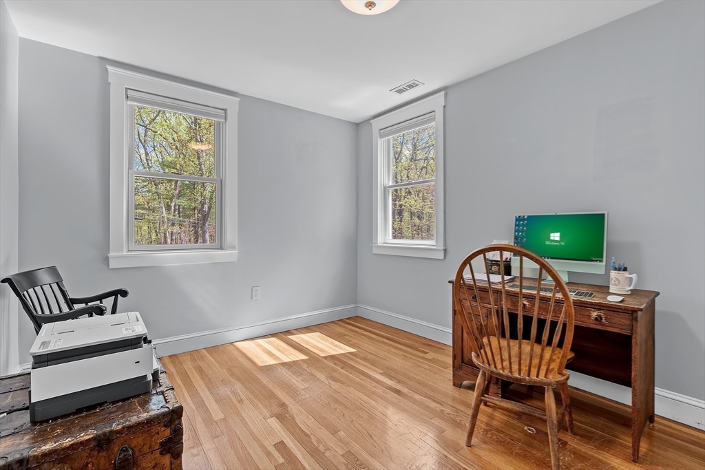 604 Dover Road Westwood, MA 02090 - Photo 15 of 32 Gallery Image 15