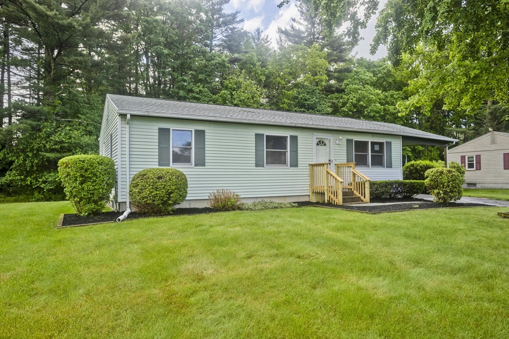 276 Spikenard Circle Springfield, MA 01129 - Photo 3 of 39