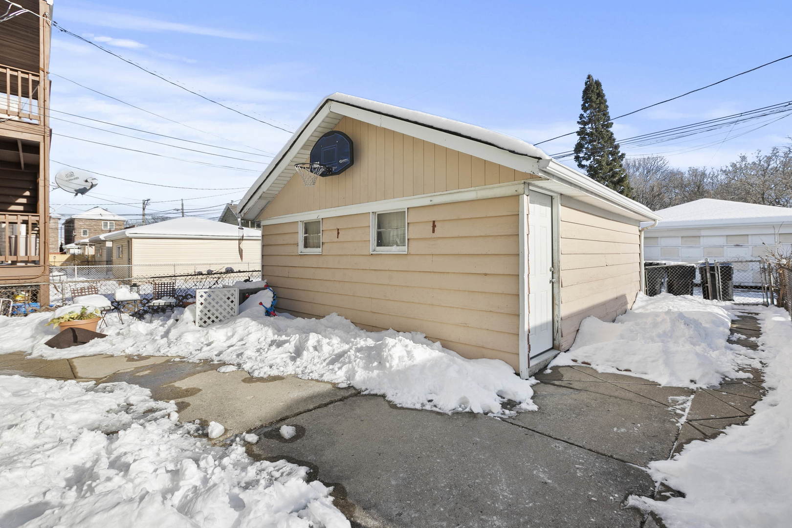 6133 West Rosedale Avenue Chicago, IL 60646 - Photo 9 of 11 a very nice looking house with a yard