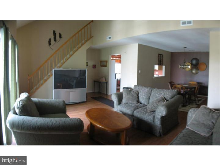 2002 Tanglewood Court Sewell, NJ 08080 - Photo 3 of 18