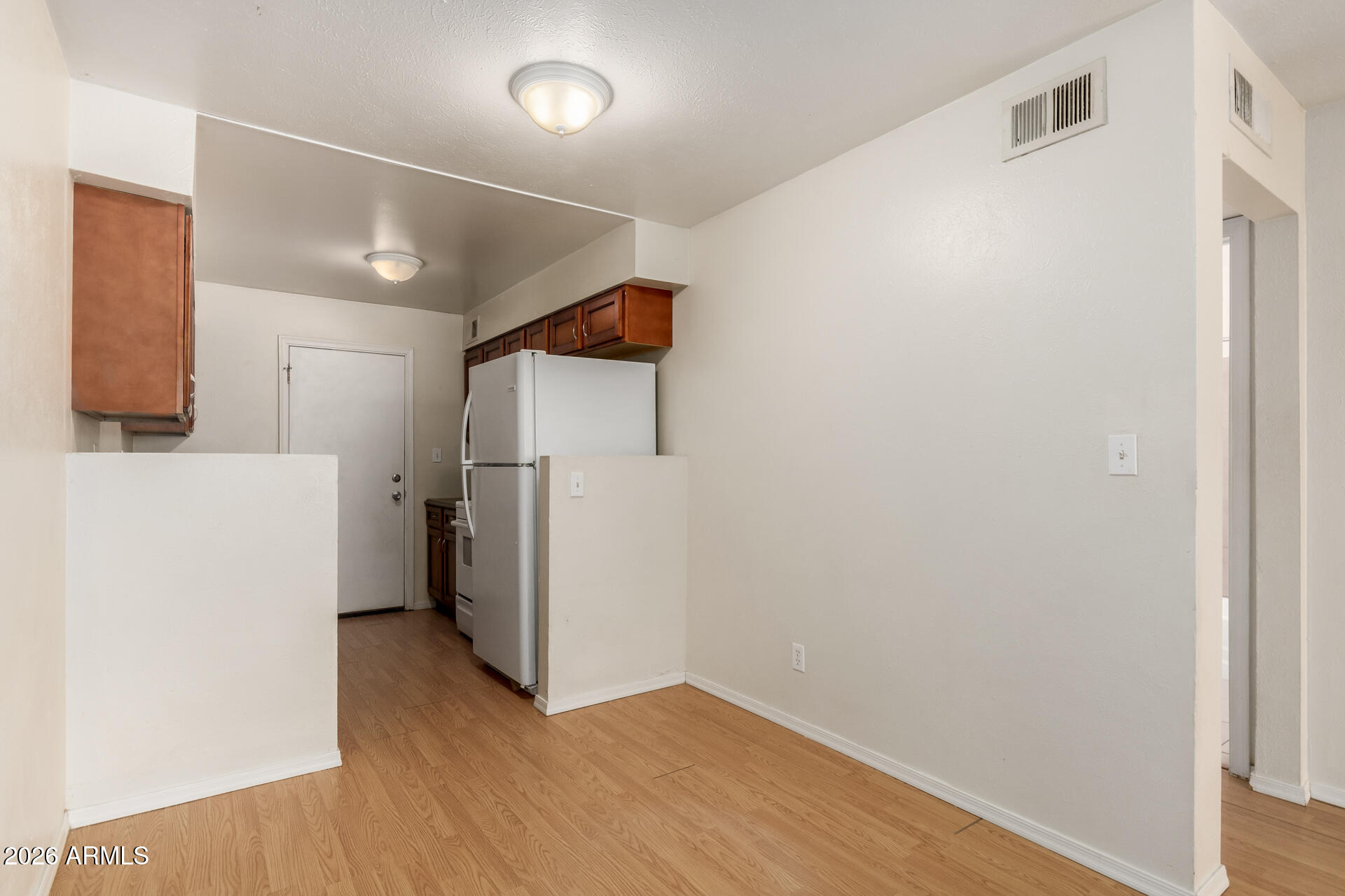 1204 West 5th Street, Unit 3 Tempe, AZ 85281 - Photo 7 of 25 08 - 5th