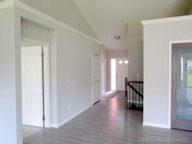 47355 Mariners New Baltimore, MI 48051 - Photo 7 of 14