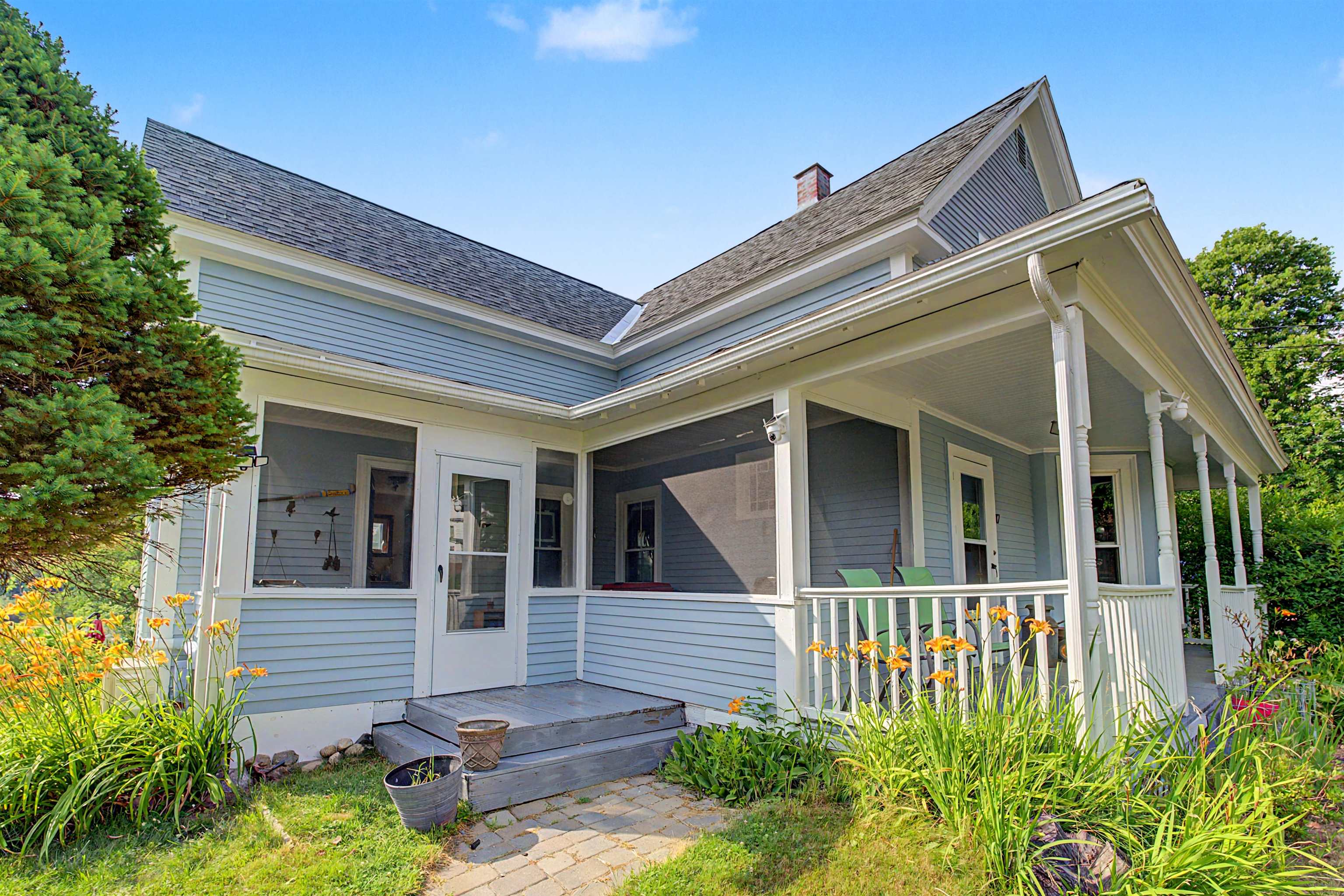17 South Street Troy, NH 03465 - Photo 2 of 53