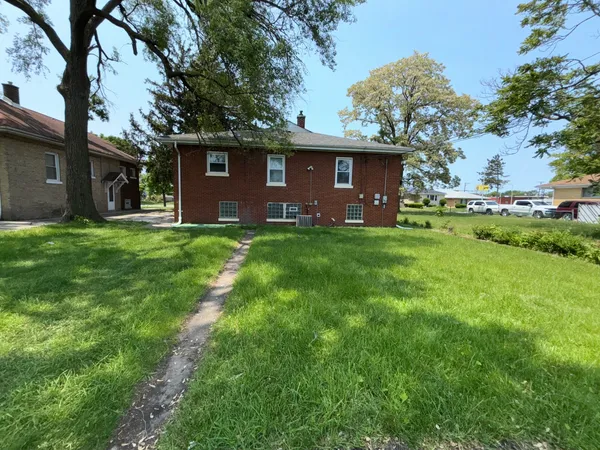 $189,000 | 655 Hirsch Avenue, Calumet City, IL 60409