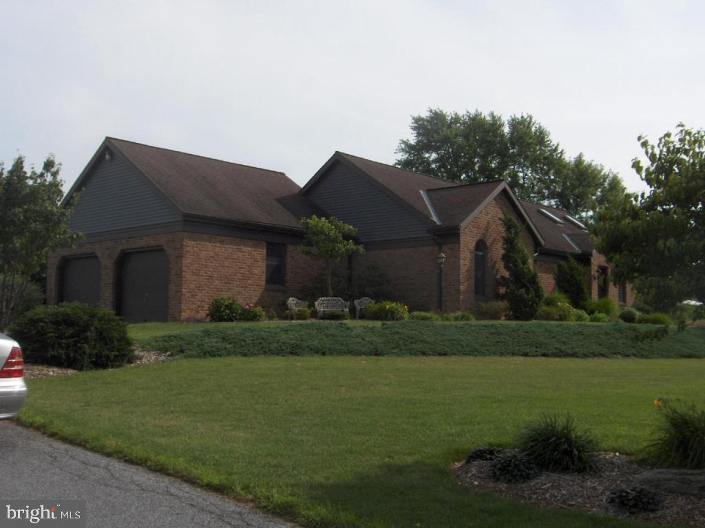 2000 Creek Hill Road Lancaster, PA 17601 - Photo 4 of 11 Gallery Image 4
