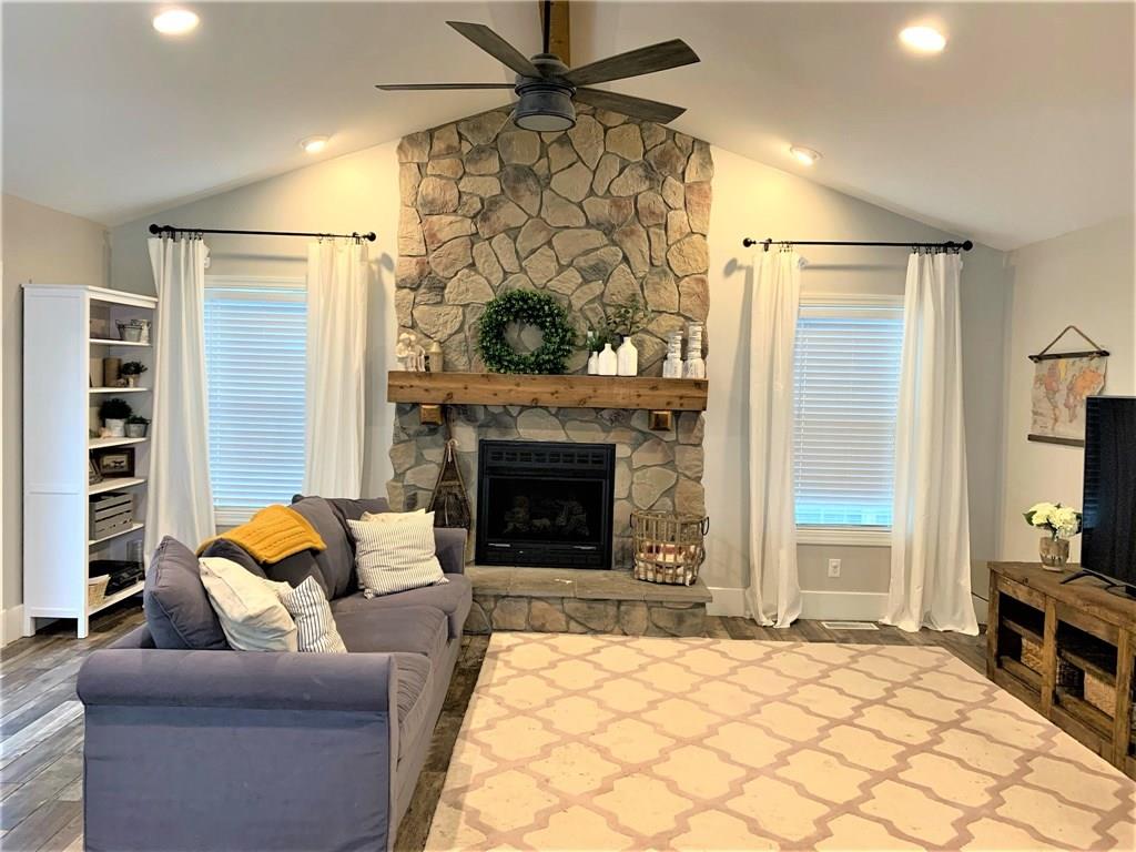2853 Huntsville Road Pendleton, IN 46064 - Photo 2 of 22
