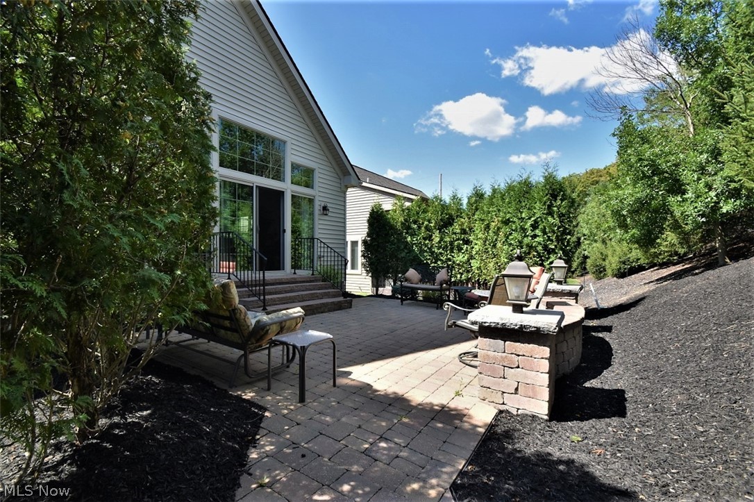5125 River Creek Road Cleveland, OH 44124 - Photo 27 of 33 Private and shady patio