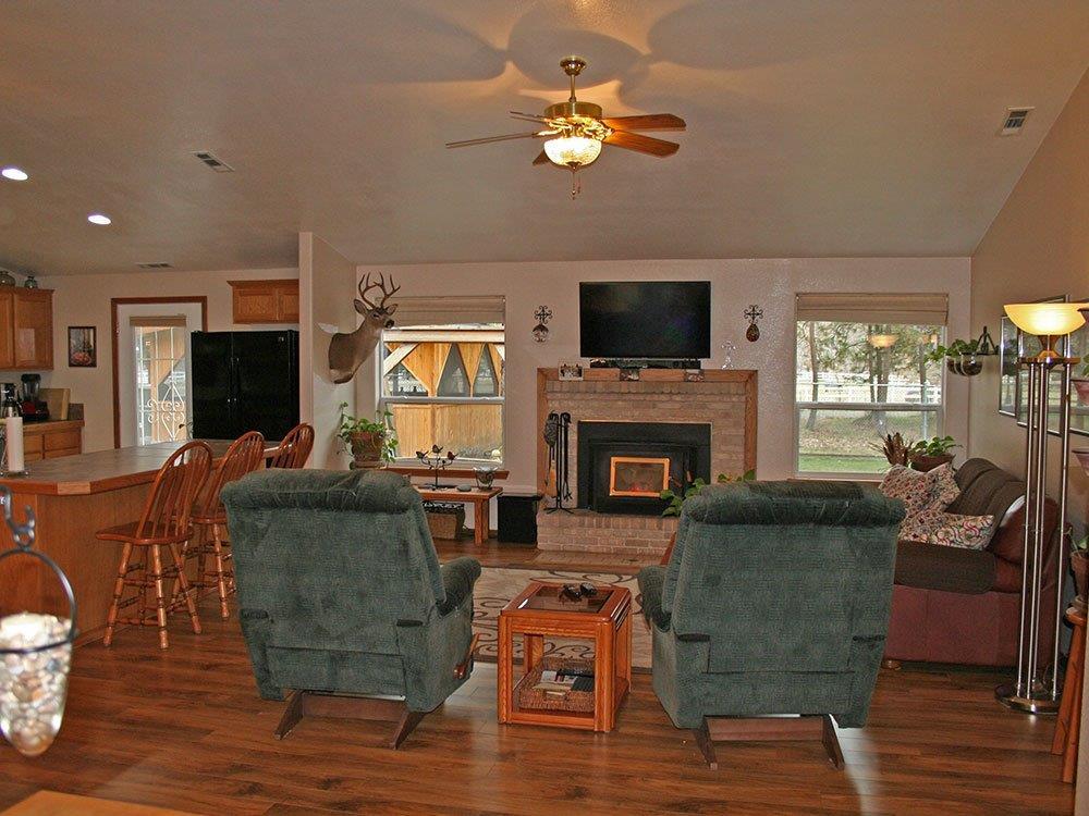 11212 Meadows Road White City, OR 97503 - Photo 4 of 17 Additional Photo