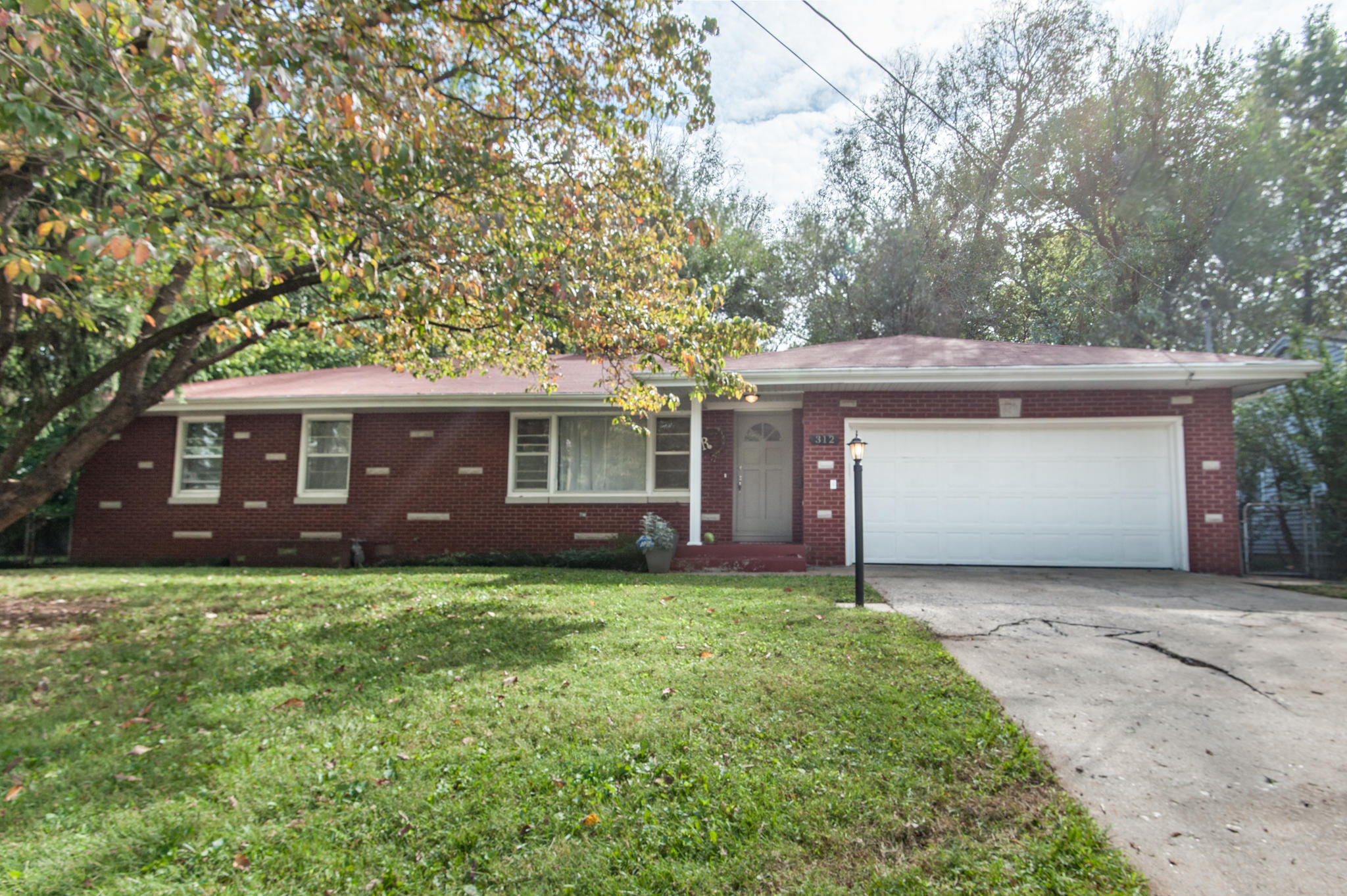 312 East Cherokee Street Springfield, MO 65807 - Photo 1 of 1 Front