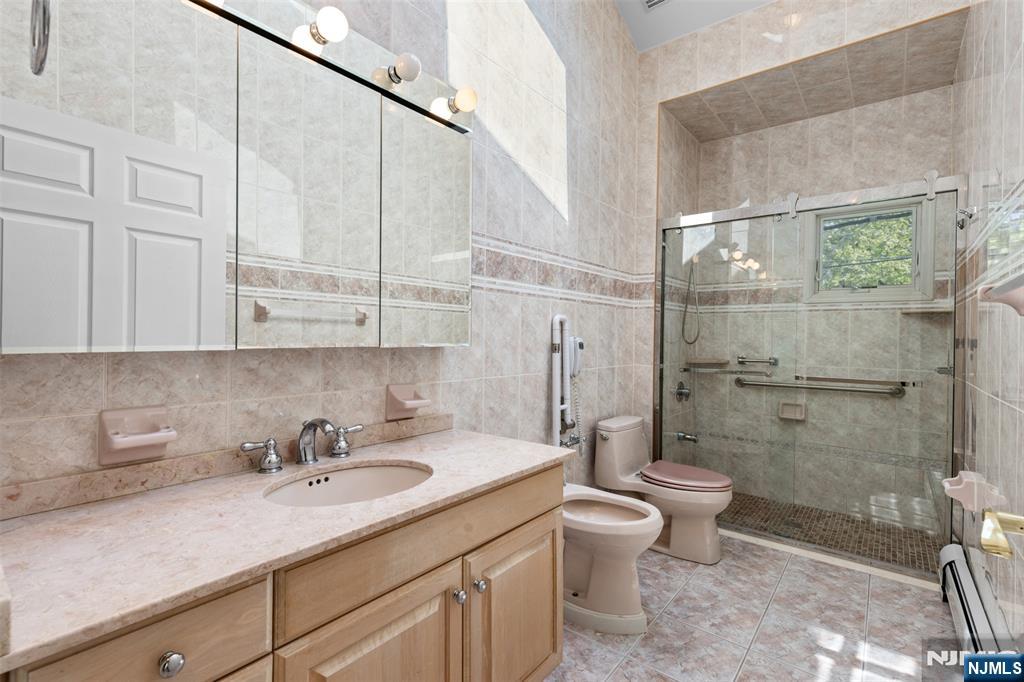 499 Morse Avenue Ridgefield, NJ 07657 - Photo 21 of 45