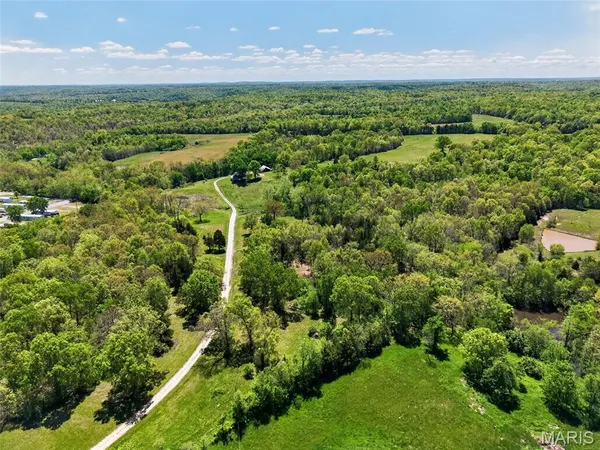 $485,000 | 12971 Cowboy Drive, De Soto, MO 63020