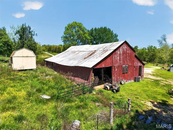 $485,000 | 12971 Cowboy Drive, De Soto, MO 63020