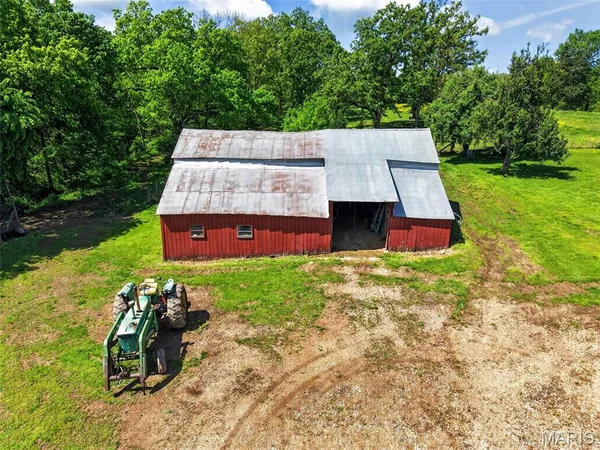 $485,000 | 12971 Cowboy Drive, De Soto, MO 63020