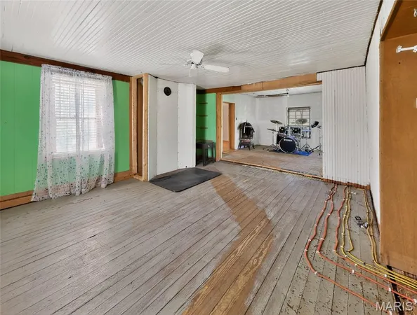 $485,000 | 12971 Cowboy Drive, De Soto, MO 63020