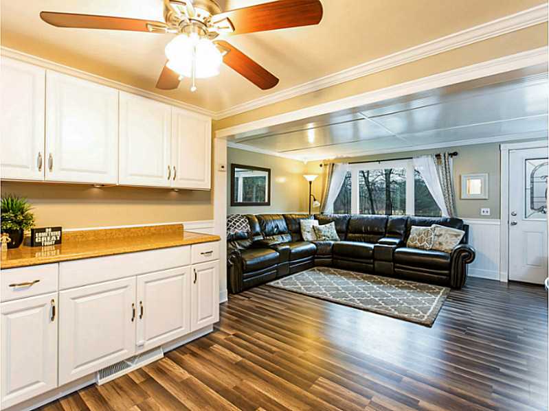 54 S Road Exeter, RI 02822 - Photo 13 of 23 Kitchen.