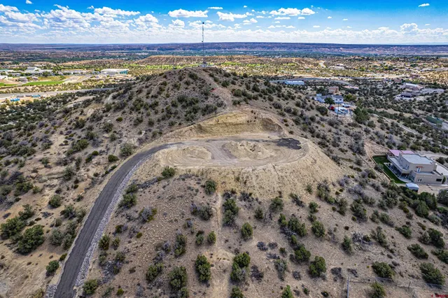 a view of an ocean view