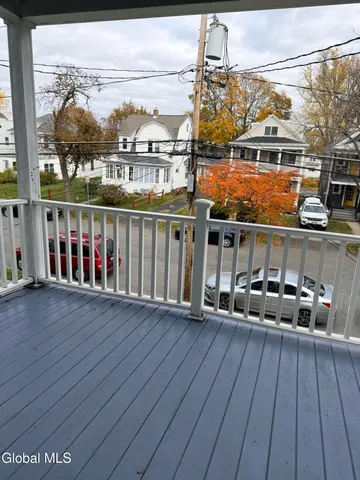 $1,600 | 90 Woodlawn Avenue, Unit 2, Albany, NY 12208