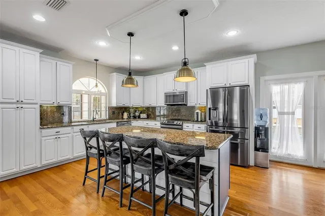 $735,000 | 330 Country Cir Drive East, Port Orange, FL 32128