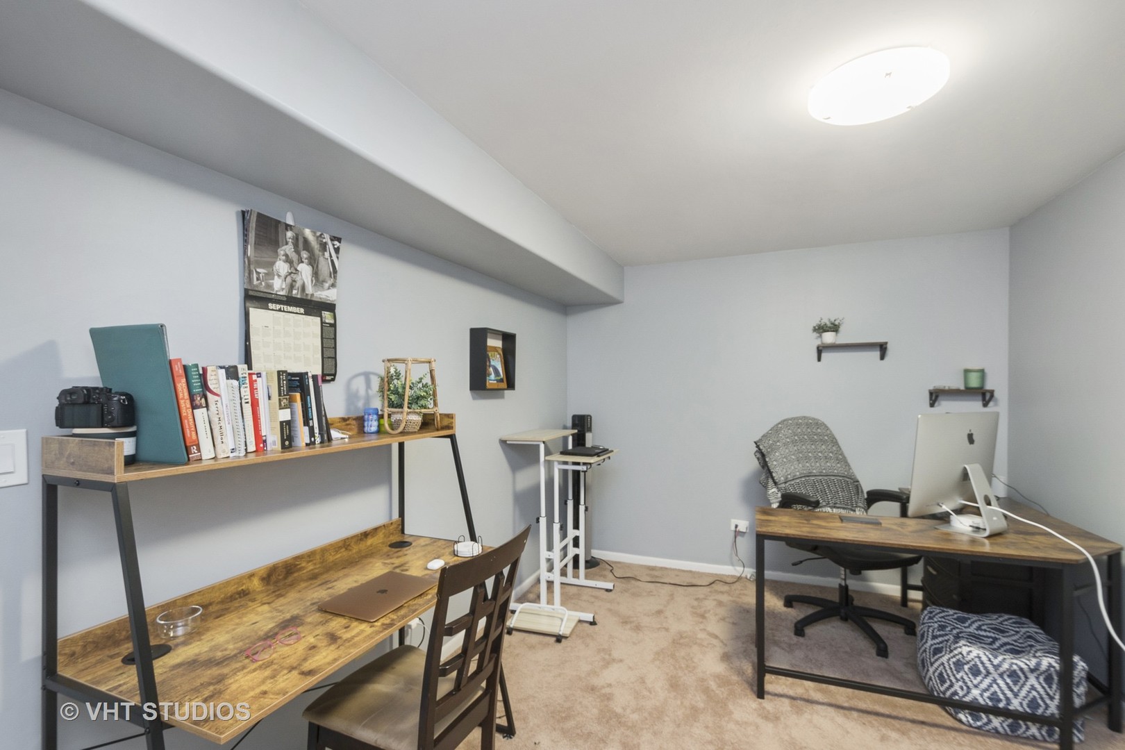 4530 South Prairie Avenue, Unit 1N Chicago, IL 60653 - Photo 9 of 11 a view of a workspace with furniture