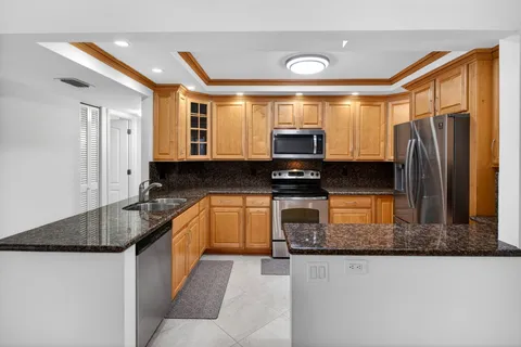 $535,000 | 405 North Ocean Boulevard, Unit 507, Pompano Beach, FL 33062