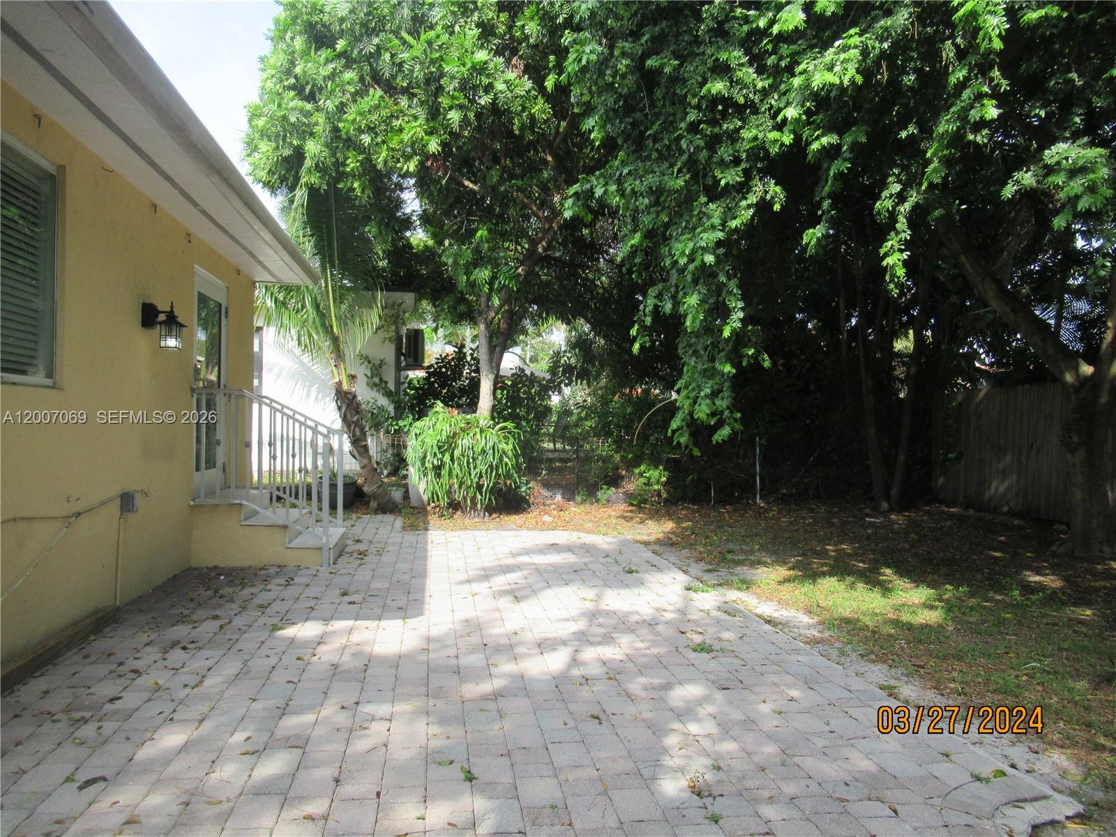 4245 Southwest 7th Street Miami, FL 33134 - Photo 17 of 20