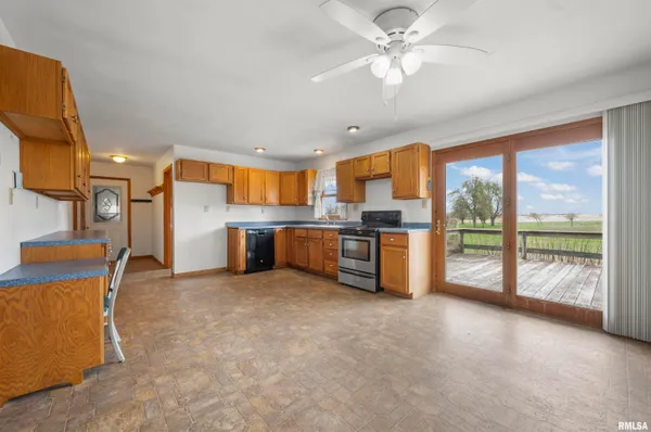 $250,000 | 816 North Stone School Road, Trivoli, IL 61569