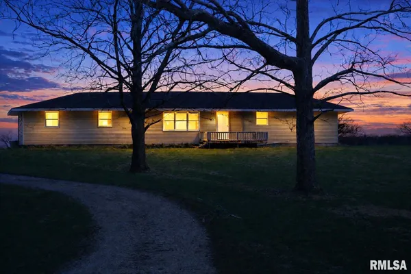 $250,000 | 816 North Stone School Road, Trivoli, IL 61569