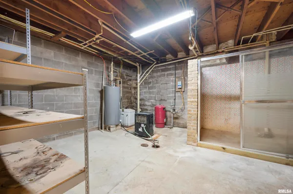$250,000 | 816 North Stone School Road, Trivoli, IL 61569