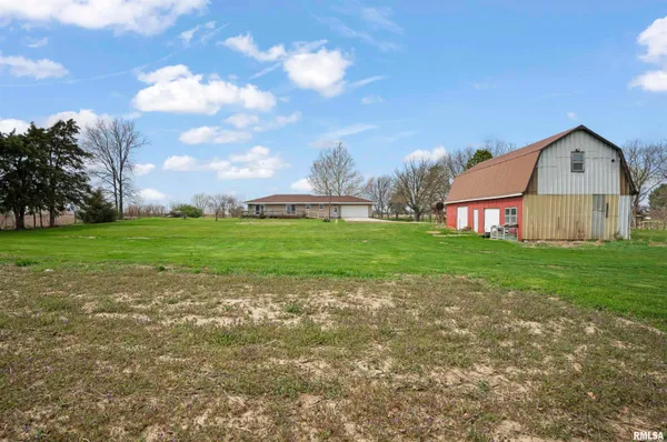 $250,000 | 816 North Stone School Road, Trivoli, IL 61569