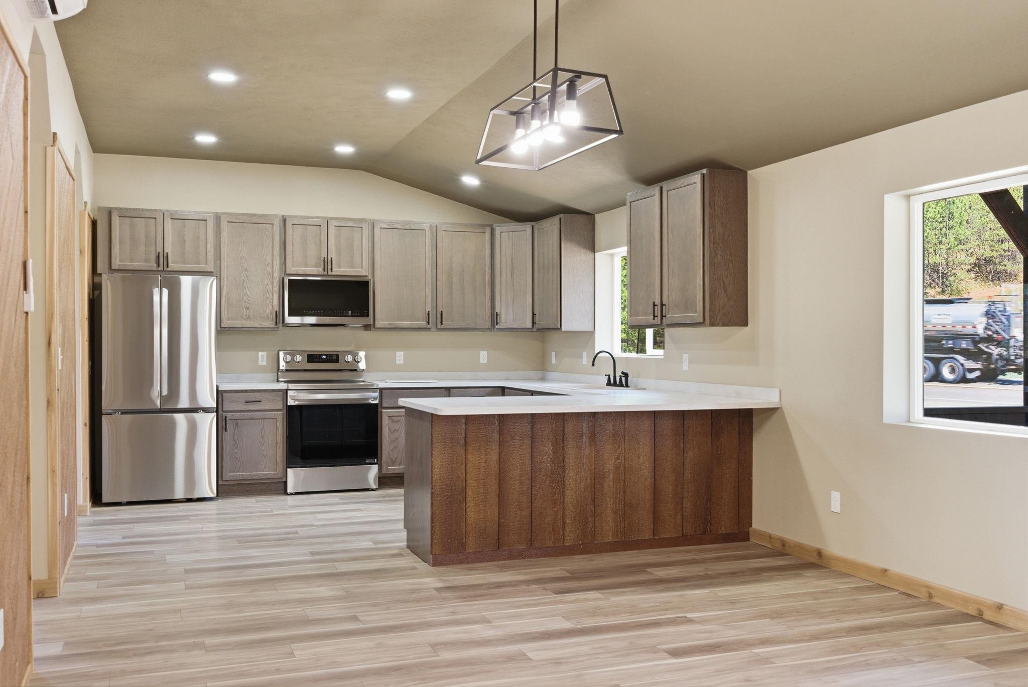 4250 Highway 231 Springdale, WA 99173 - Photo 9 of 36